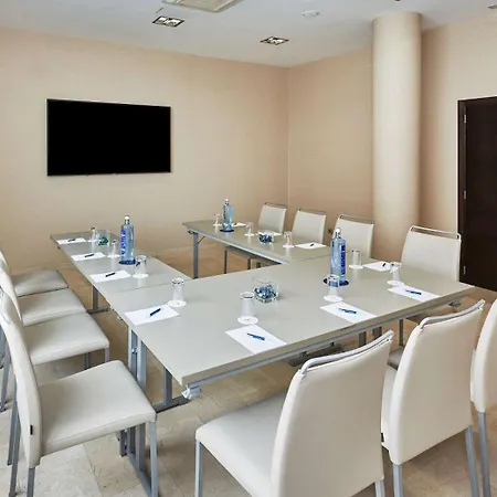 Hotel Nh 4*